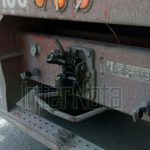 VUELCA REMOLQUE AL DESPRENDERSE DEL TRACTO CAMIÓN.