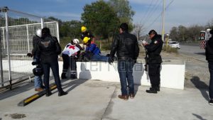 #ENVIVO #INTERNOTA MOTOCICLISTA DERRAPA DEBIDO A CERRÓN