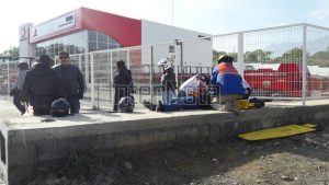 #ENVIVO #INTERNOTA MOTOCICLISTA DERRAPA DEBIDO A CERRÓN