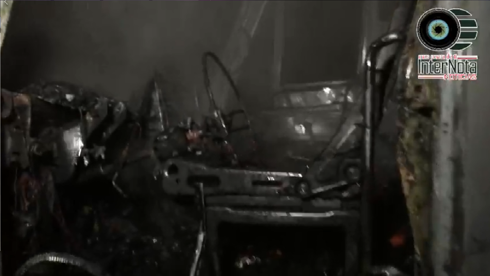 FALLA MECANICA PROVOCA INCENDIO EN TRACTO CAMION