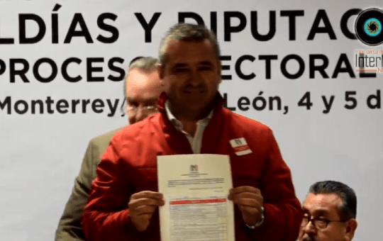 JAVIER CABALLERO GAONA SE REGISTRA COMO PRECANDIDATO DEL PRI A LA ALCALDÍA DE SANTIAGO.