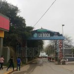 PIERDE CONTROL Y VUELCA AL SALIR DE LA PRESA DE LA BOCA.