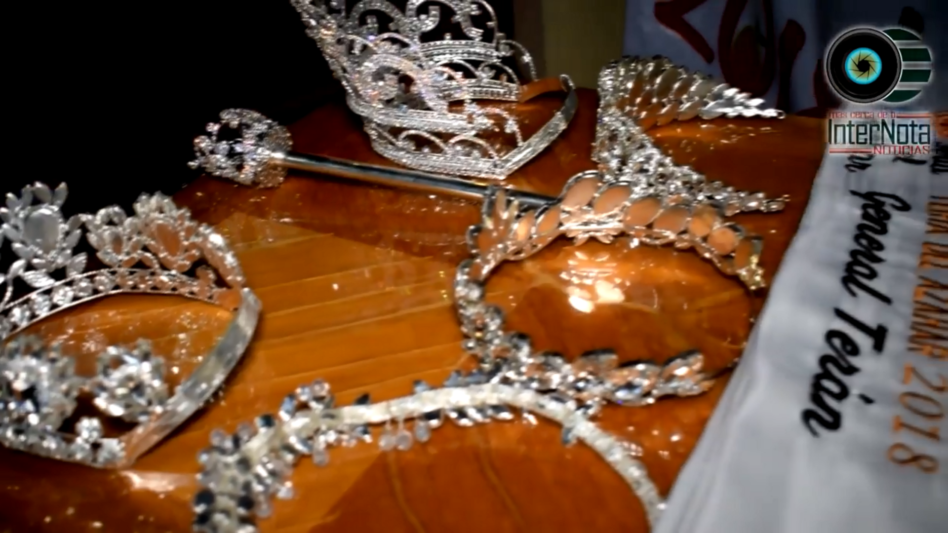 INAUGURAN FERIA DEL AZAHAR Y CORONAN A NUEVA REINA 2018, VICTORIA HEREDIA EN GENERAL TERÁN.