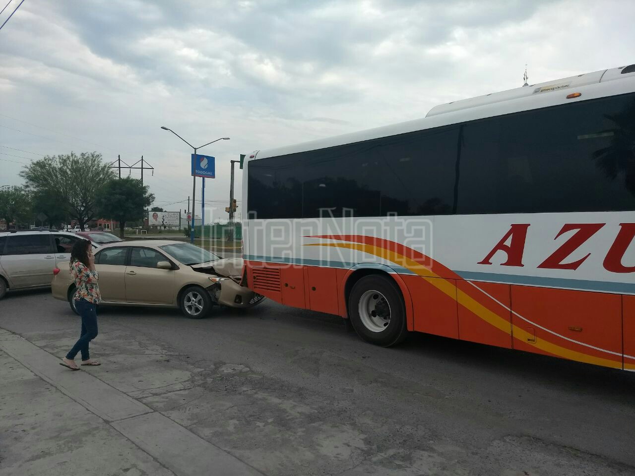 #INTERNOTA #ENVIVO SE REGISTRA #ACCIDENTEVIAL NO HAY #LESIONADOS.