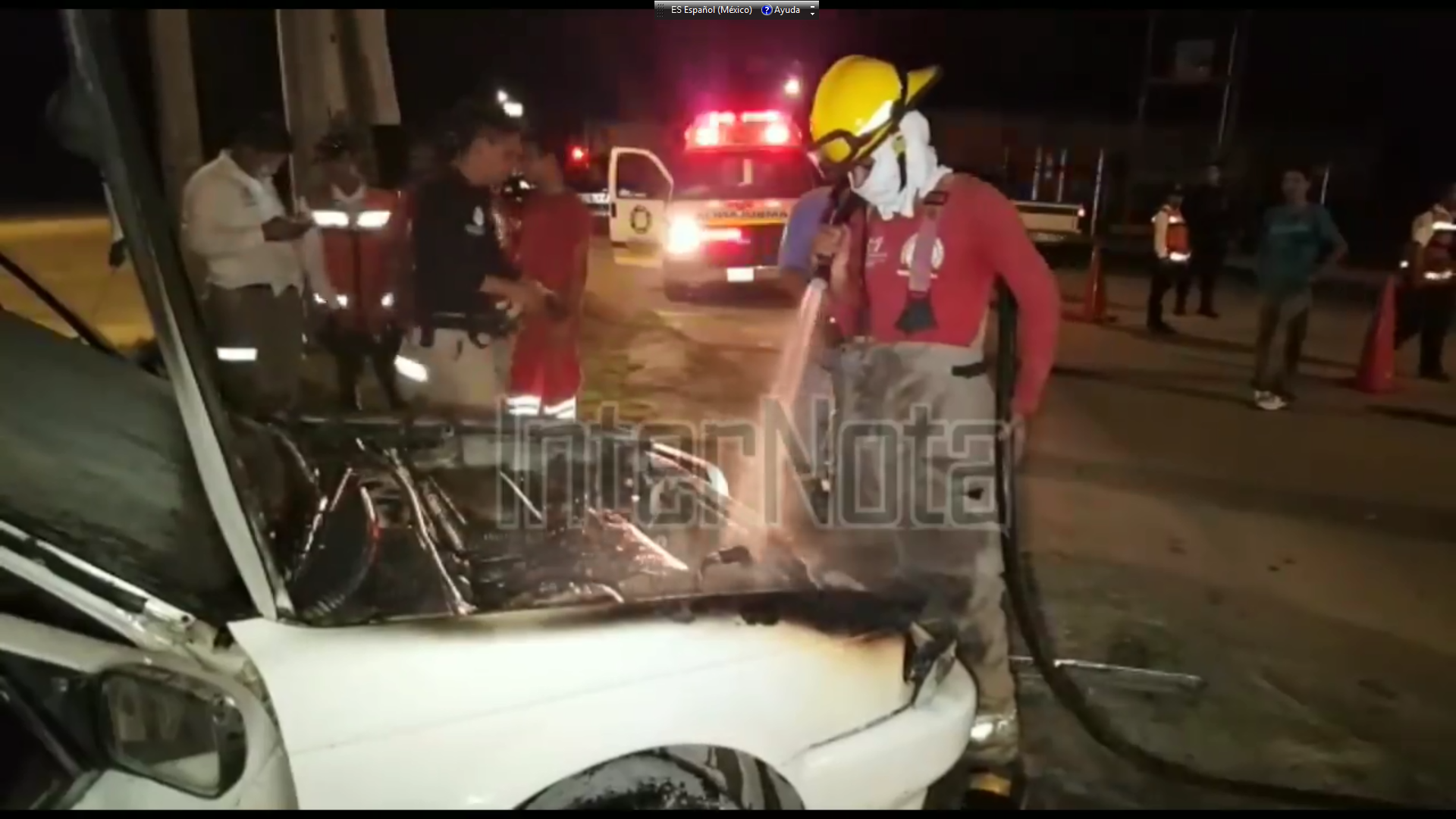 CORTO CIRCUITO PROVOCA INCENDIO DE UNIDAD DE TRÁNSITO