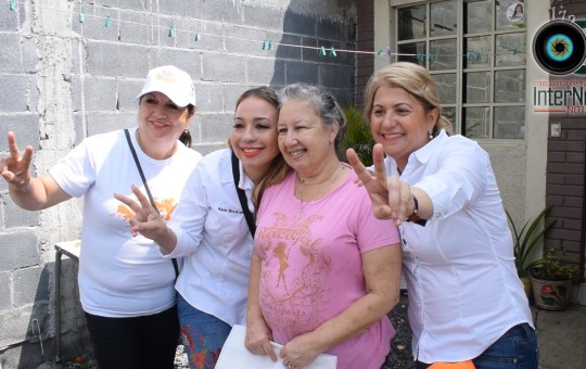 CANDIDATA A LA ALCALDÍA POR MOVIMIENTO CIUDADANO, MARGARITA GÓMEZ PROPONE MEJORAR PLAZA EN COLINAS DE ALLENDE, N.L.