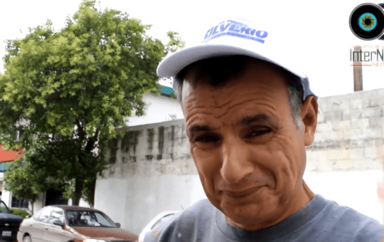 RECORRE EL "PROFE" LA CALLE HIDALGO EN EL CENTRO DE ALLENDE