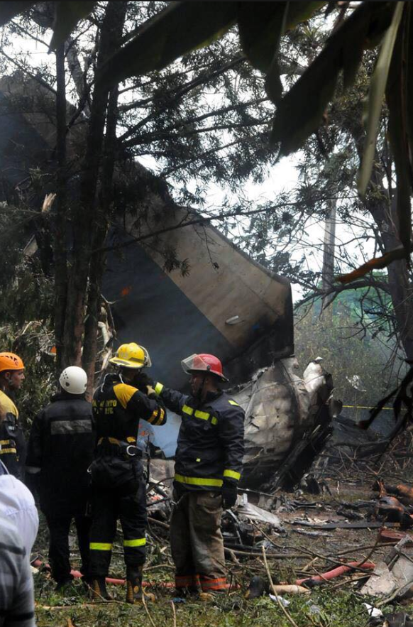 CAE UN AVIÓN DE CUBANA DE AVIACIÓN A POCOS KILÓMETROS DEL AEROPUERTO INTERNACIONAL JOSÉ MARTÍ