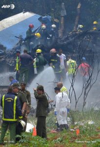CAE UN AVIÓN DE CUBANA DE AVIACIÓN A POCOS KILÓMETROS DEL AEROPUERTO INTERNACIONAL JOSÉ MARTÍ