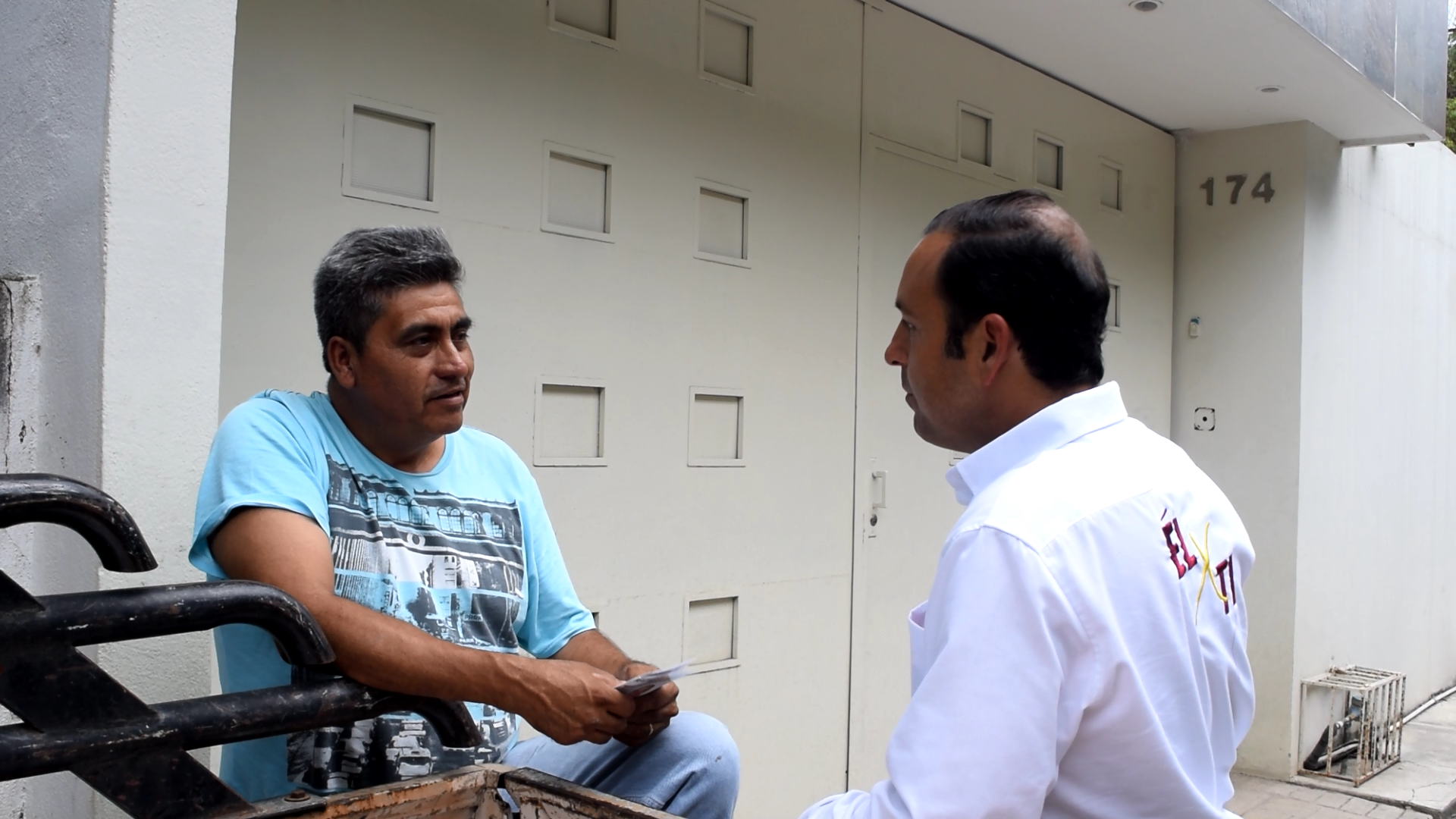 RAPHAEL MARTÍNEZ, REALIZA RECORRIDO POR LA COMUNIDAD DEL “RANCHITO” , SANTIAGO, N.L