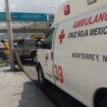VEHÍCULO PIERDE EL CONTROL FRENTE A WAL-MART A LA ALTURA DE GARZA SADA EN MONTERREY, UNA MUJER QUE SE ENCONTRABA EN LA PARADA DE AUTOBUSES RESULTÓ LESIONADA AL SER ARROLLADA. EN EL LUGAR YA SE ENCUENTRAN LAS AUTORIDADES CORRESPONDIENTES, MÁS INFORMACIÓN EN UNOS MOMENTOS MÁS.