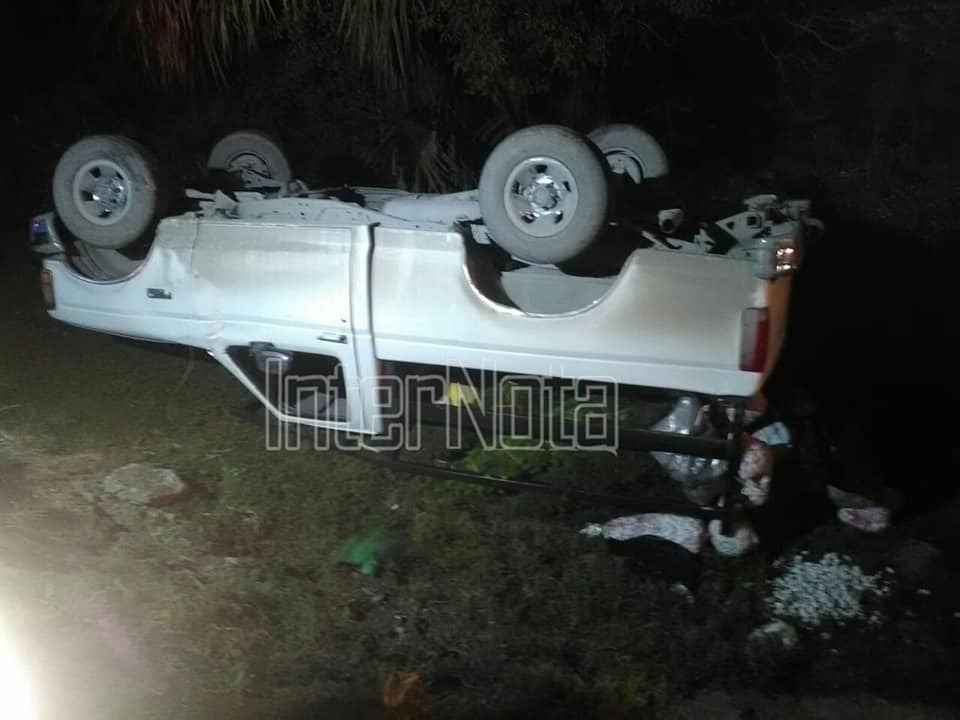 SE REGISTRA VOLCADURA EN CARRETERA SAN MATEO