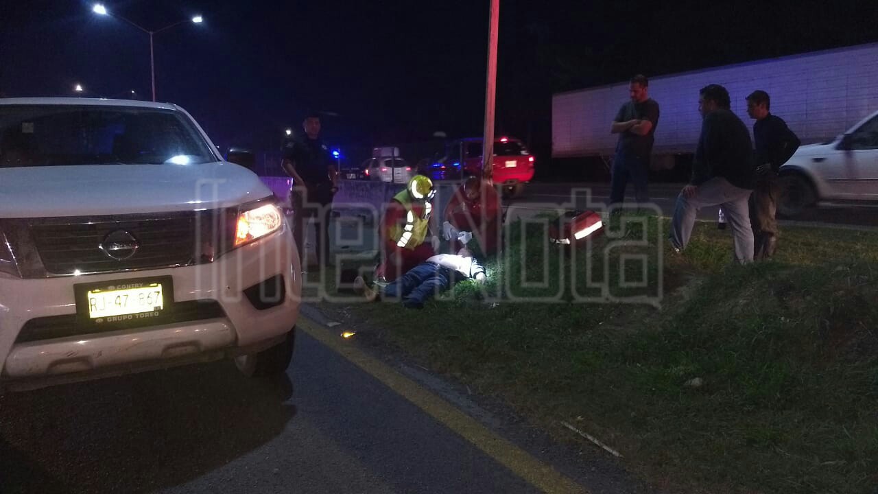 #ENVIVO SE REGISTRA UN ACCIDENTE VIÁL A LA ALTURA DE LA PRESA LA BOCA FRENTE A LOS TACOS EL GORDO, SANTIAGO N.L.
