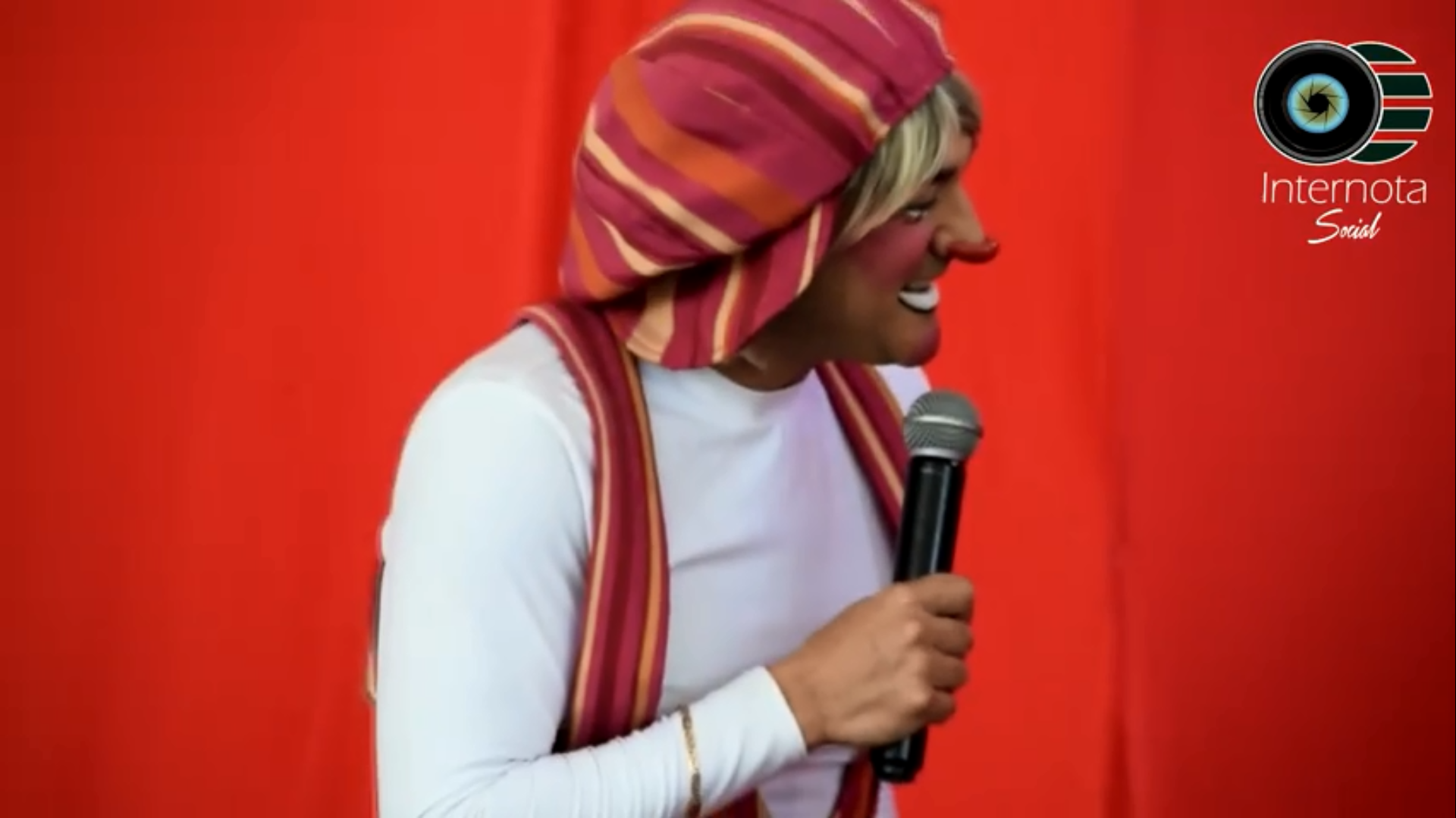 FESTEJAN POSADA CON LOS CHICHARRIENES EN EL COLEGIO IGNACIO ALLENDE.