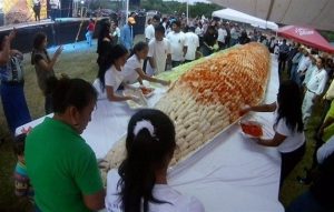 VERACRUZ TIENE EL 'ELOTE MÁS GRANDE'; DESEA ROMPER RÉCORD GUINNESS