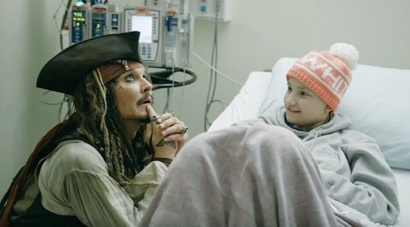 JOHNNY DEPP VUELVE A CONVERTIRSE EN 'JACK SPARROW' POR UNA BUENA CAUSA