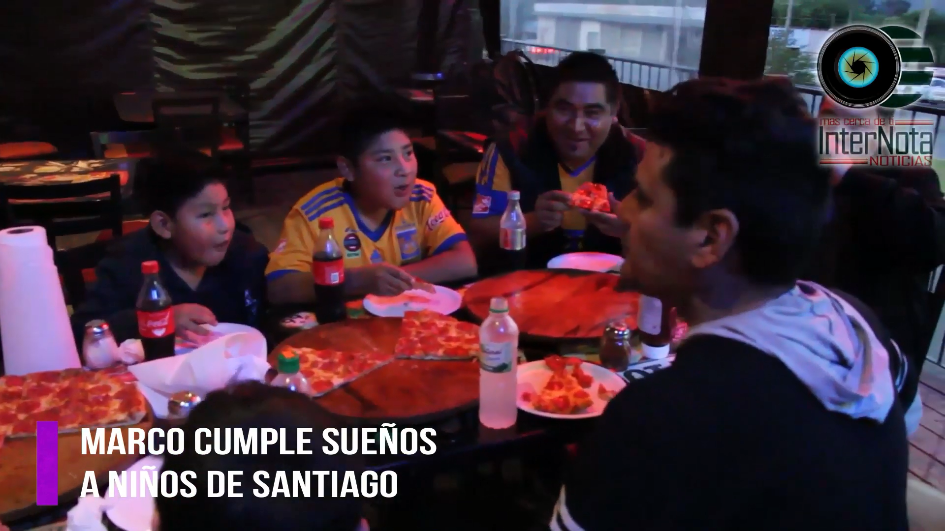 MARCO CUMPLE SUEÑOS A NIÑOS DE SANTIAGO OFICIAL