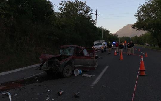 FUERTE ACCIDENTE SE REGISTRA EN CARRETERA NACIONAL DE SUR A NORTE A LA ALTURA DE LAZARILLOS EN ALLENDE N.L.