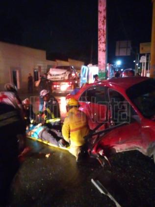 UN CHOQUE DEJA 3 PERSONAS LESIONADAS