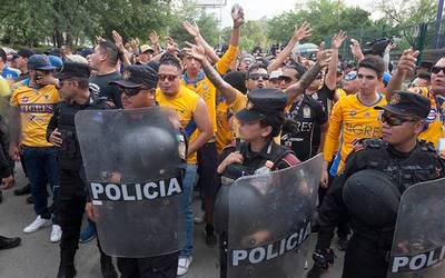 BLINDARAN ESTADIO UNIVERSITARIO CON MÁS DE 2,600 POLICÍAS
