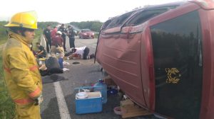 SE REGISTRA VOLCADURA EN CARRETERA NACIONAL A LA ALTURA DE CABEZONES, HUALAHUISES N.L. Extremen precauciones...