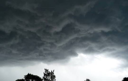 PRONOSTICAN LLUVIAS AISLADAS EN NUEVO LEÓN