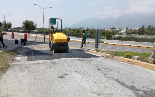 CONTINÚAN CON OBRAS DE BACHEO EN DISTINTOS PUNTOS DEL MUNICIPIO DE GUADALUPE N.L.