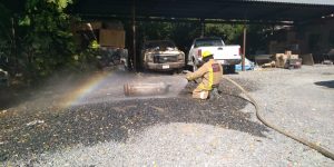 FLAMAZO PROVOCA INCENDIO DENTRO DE UNA VIVIENDA.