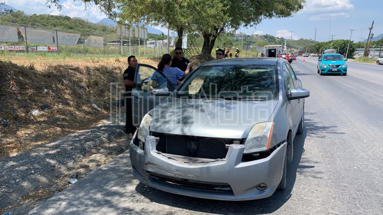 #ALLENDE PERSONA RESULTA LESIONADA TRAS CAER DE SU MOTOCICLETA.