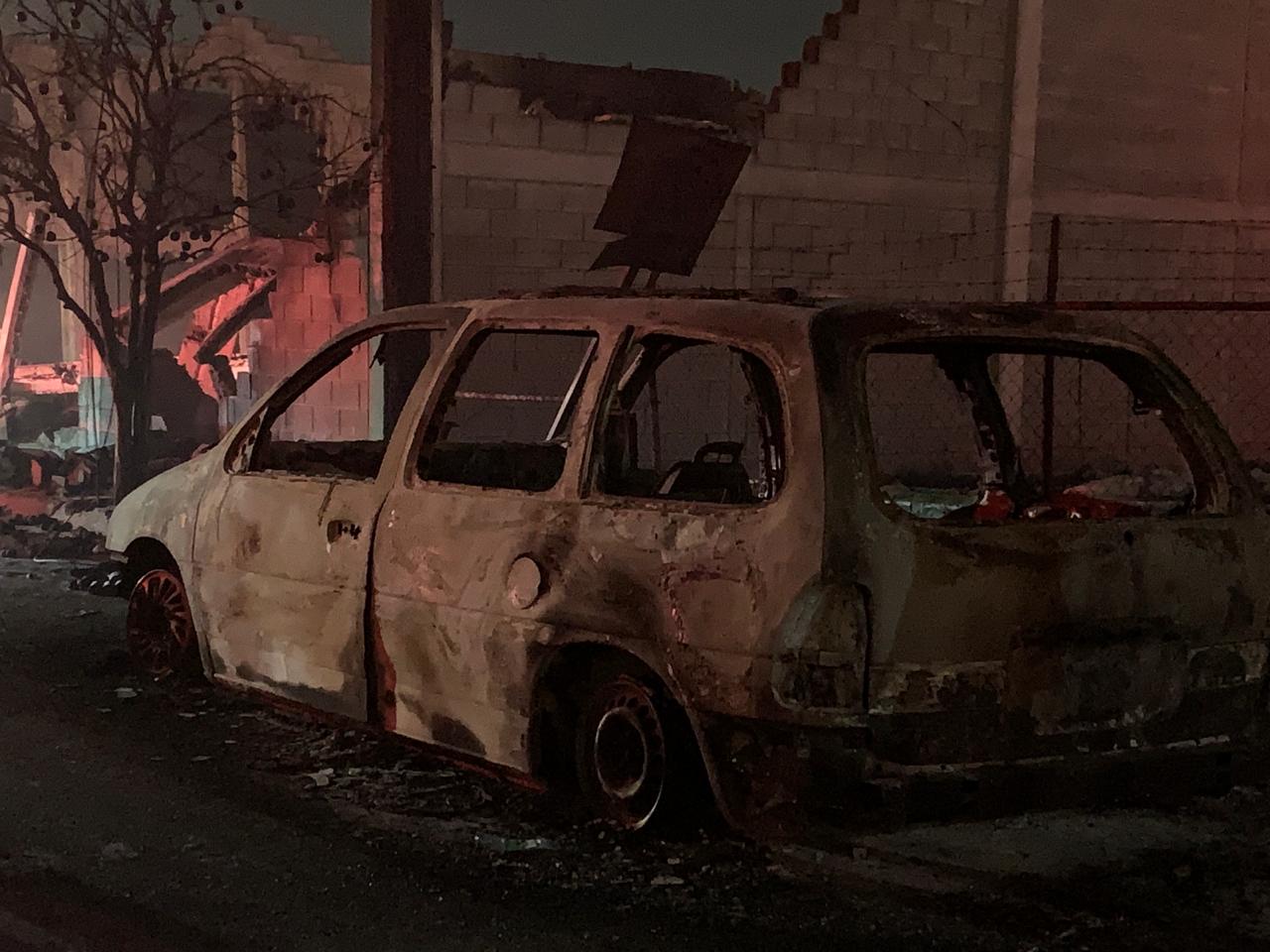 EXPLOSIÓN EN FÁBRICA PROVOCA CAOS EN SAN NICOLÁS