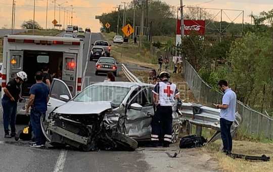 PERSONA TERMINA PRENSADA EN ACCIDENTE VIAL EN CARRETERA NACIONAL.