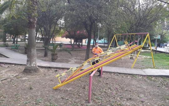 REALIZAN EL CIERRE DE PLAZAS PÚBLICAS