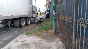 SE REGISTRA FUERTE ACCIDENTE VIAL A LA ALTURA DEL YERBANIZ EN SANTIAGO N.L.