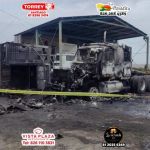 INCENDIO DE TRÁILER MOVILIZA A CUERPOS DE AUXILIO EN APODACA