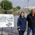 GOBIERNO MUNICIPAL DE JUÁREZ TRABAJA PARA SOLUCIONAR EL ENCHARCAMIENTO DE AGUA EN LA AVE. SANTA ISABEL EN JUÁREZ