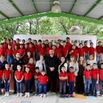 Reconocen al alcalde Carlos Rodríguez “El Cuate” por mejoras en escuela