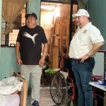 MIGUEL ÁNGEL SALAZAR ENTREGA APOYO A FAMILIA EN LA COL CENTENARIO